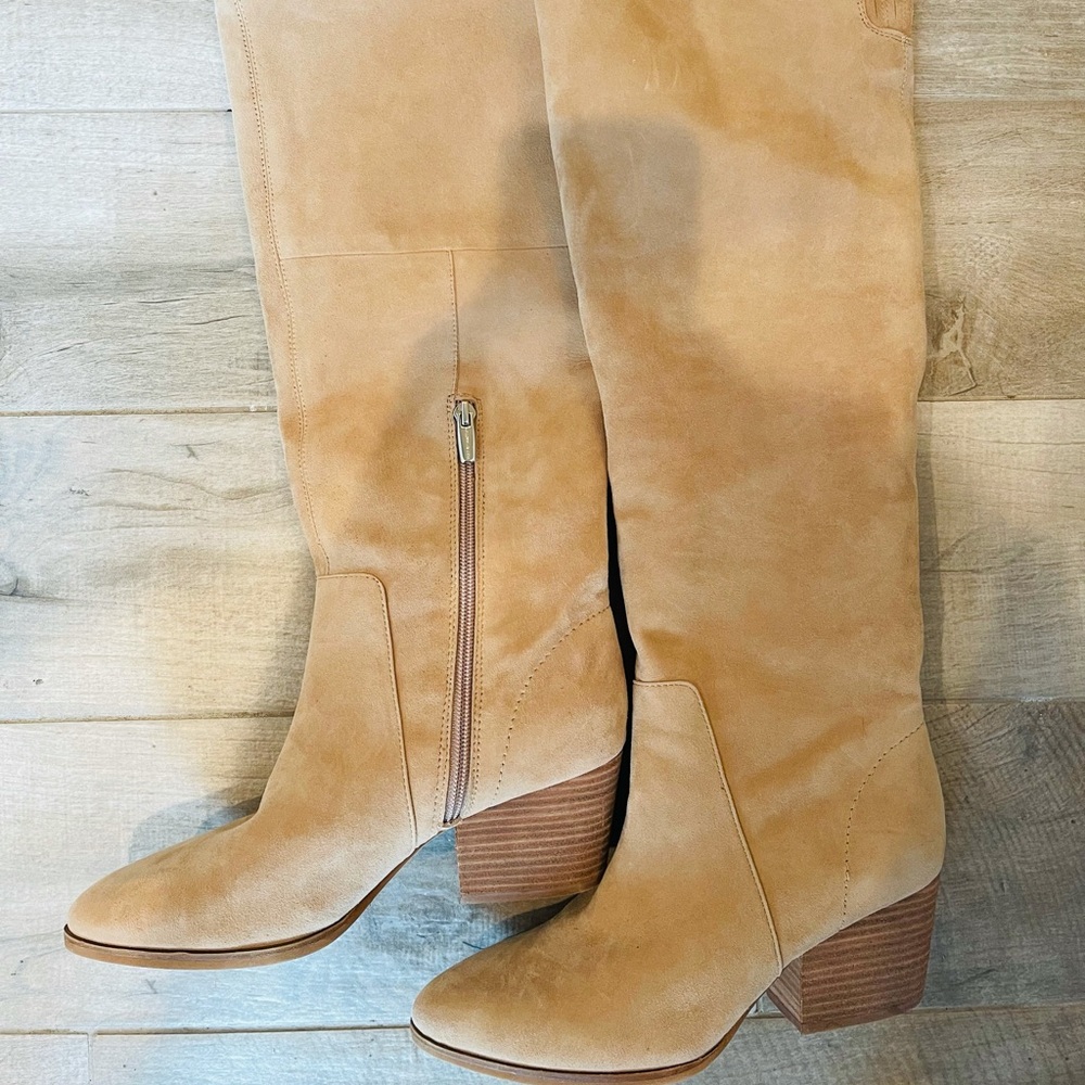 Knee High EUC boots Vince Camino 8